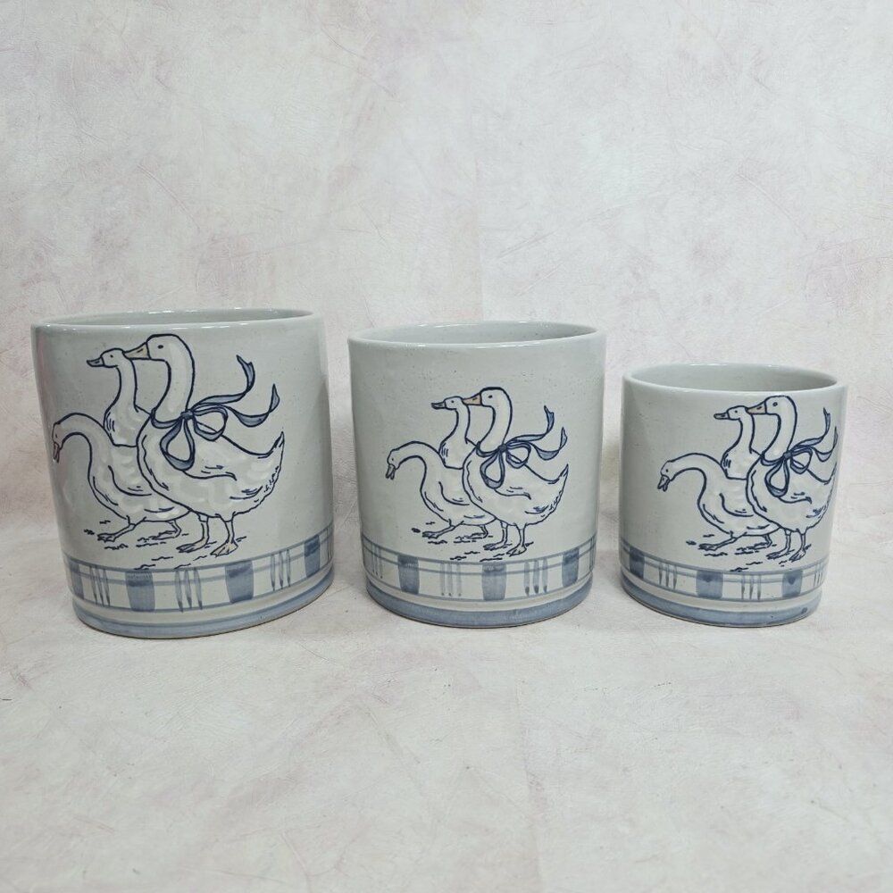 Vtg‎ Set Of 3 Louisville Stoneware Gaggle of Geese Goose Canisters No Lids 6.5"
